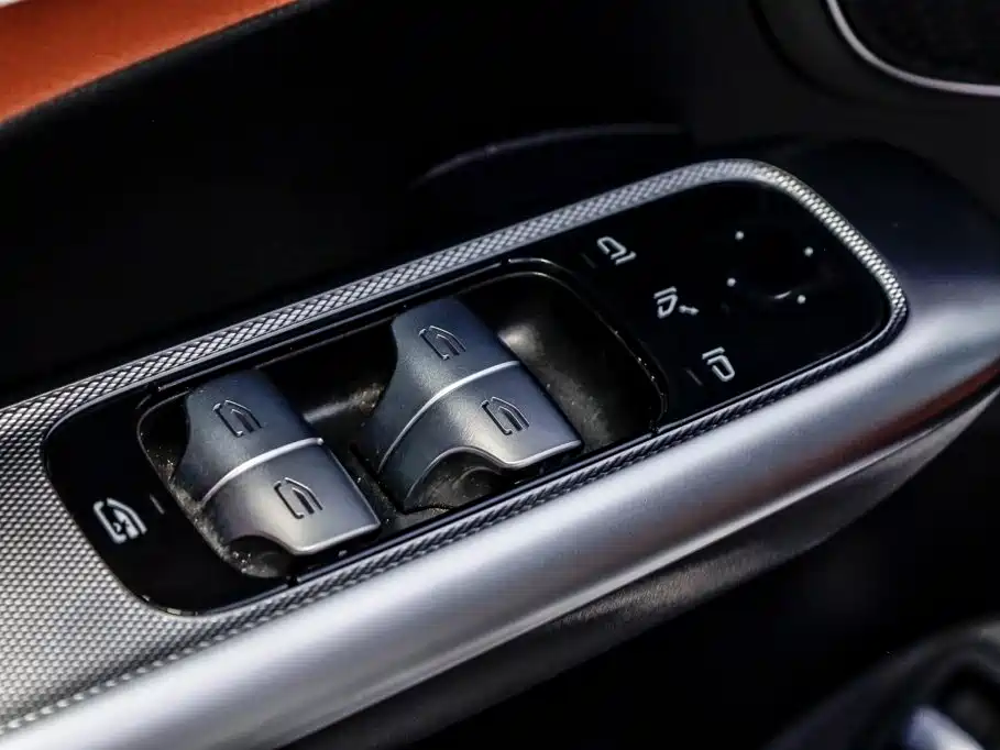 Mercedes-Benz GLC — миниатюра 13
