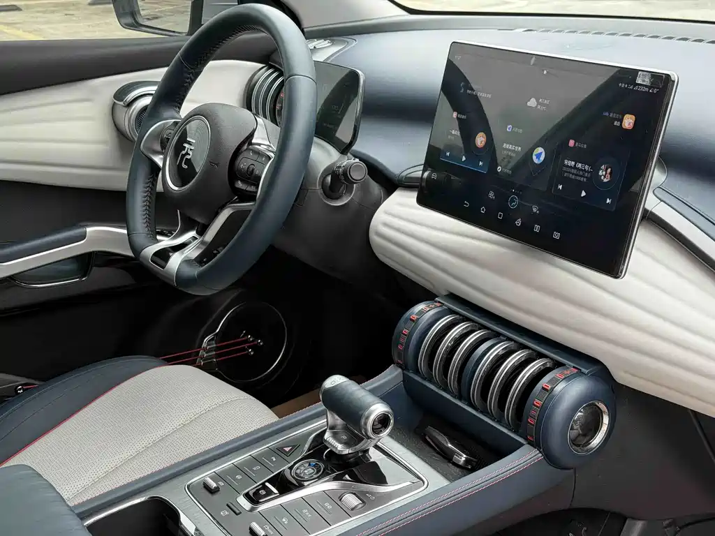 BYD Yuan Plus — миниатюра 12