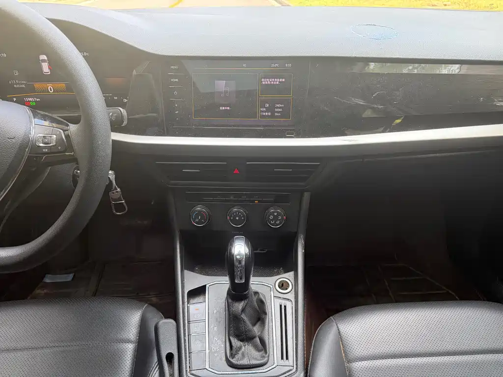 Volkswagen Lavida — миниатюра 13