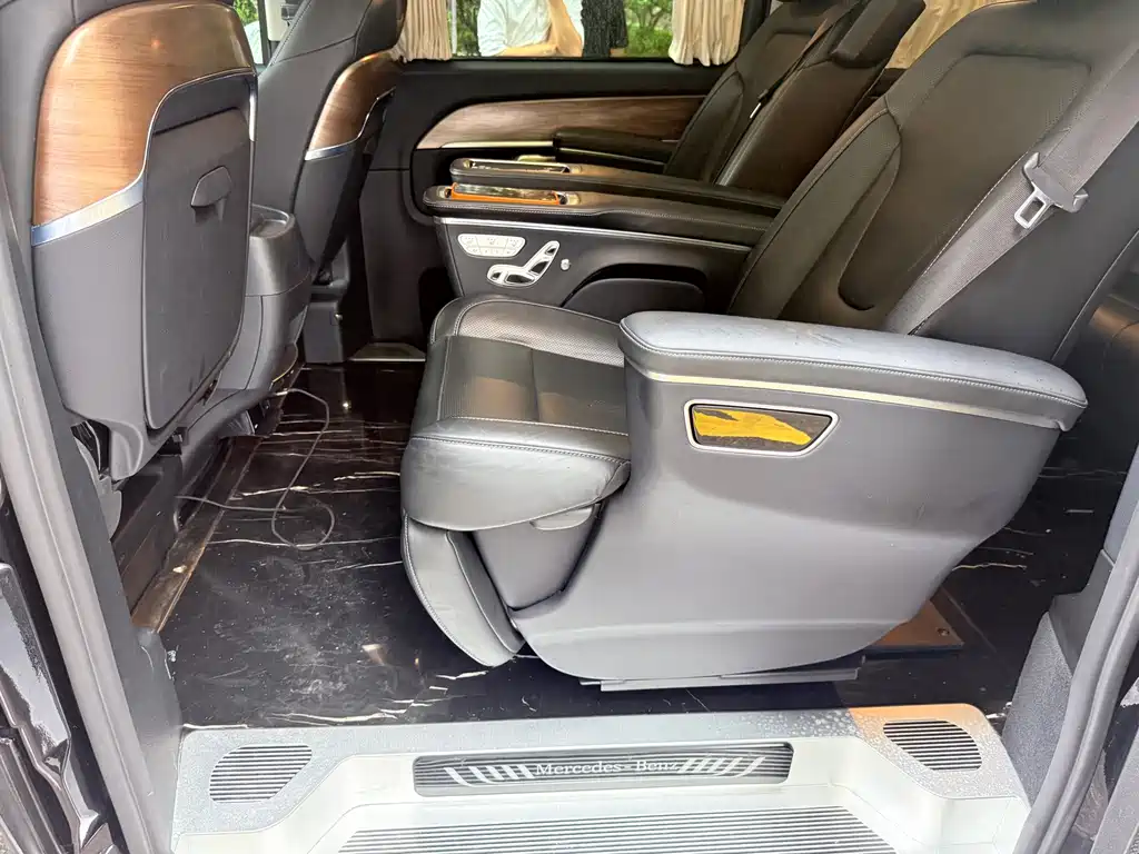 Mercedes-Benz V-Class — миниатюра 10