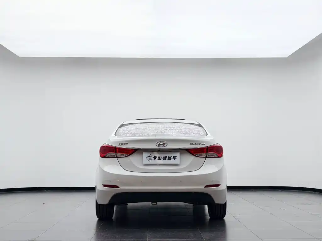 Hyundai Elantra Langdong — миниатюра 5