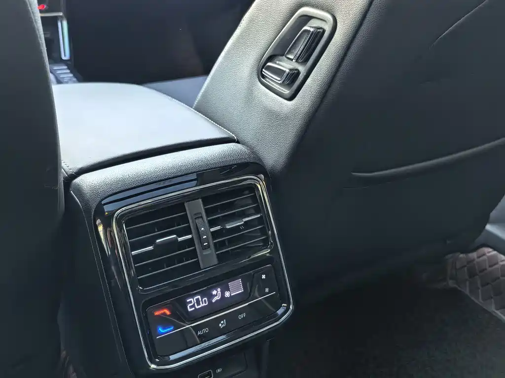 Volkswagen Passat — миниатюра 12