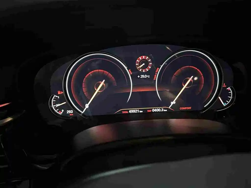 BMW 5 Series — миниатюра 5