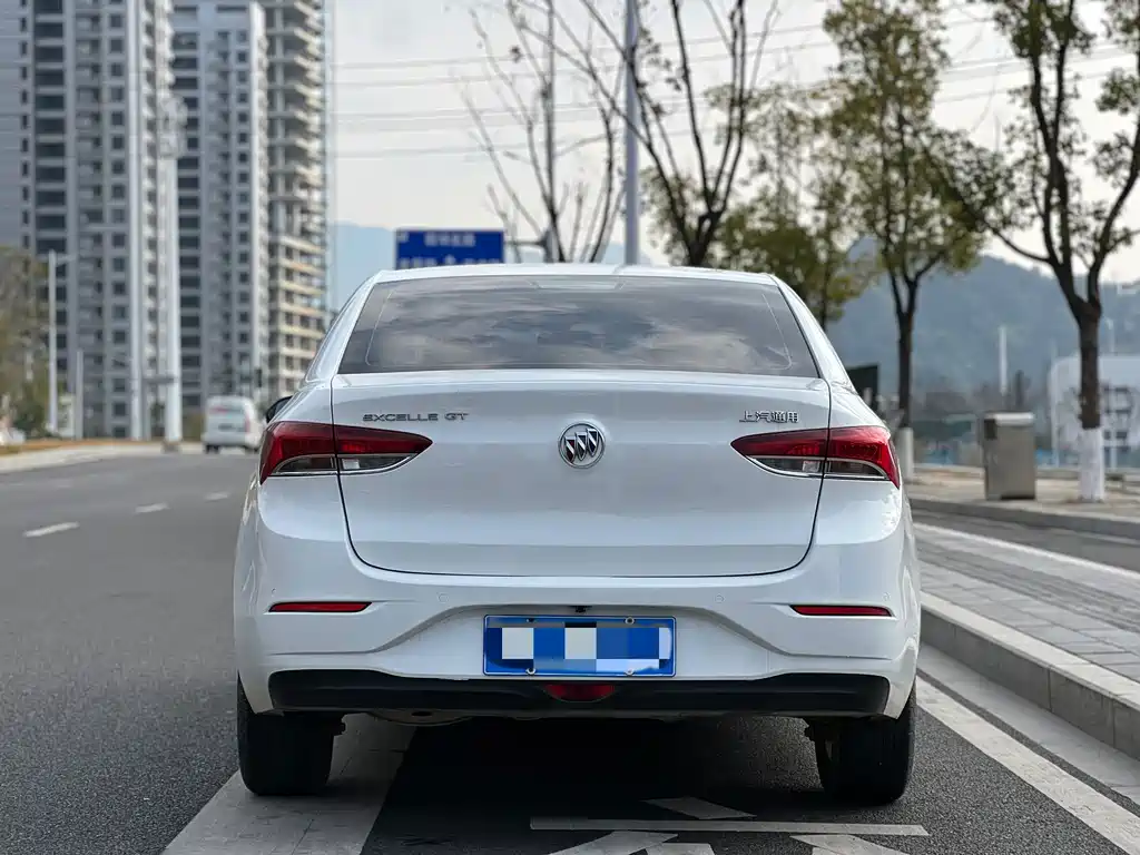 Buick Excelle — миниатюра 18