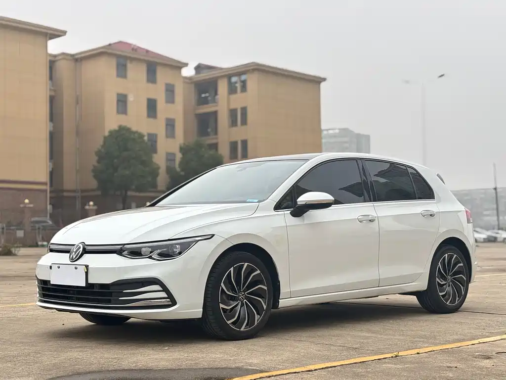 Volkswagen Golf 2023