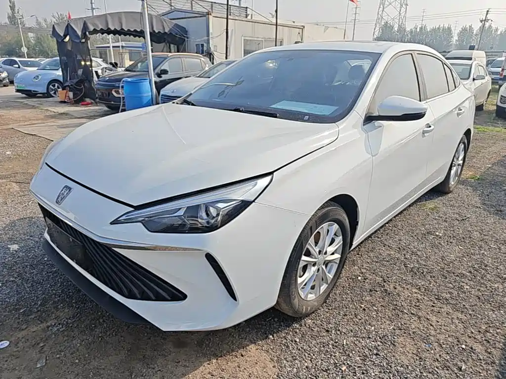 Roewe i5