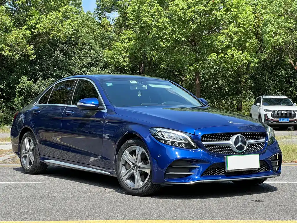 Mercedes-Benz C-Class — миниатюра 3