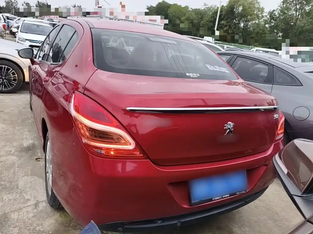 Peugeot 308 — миниатюра 6