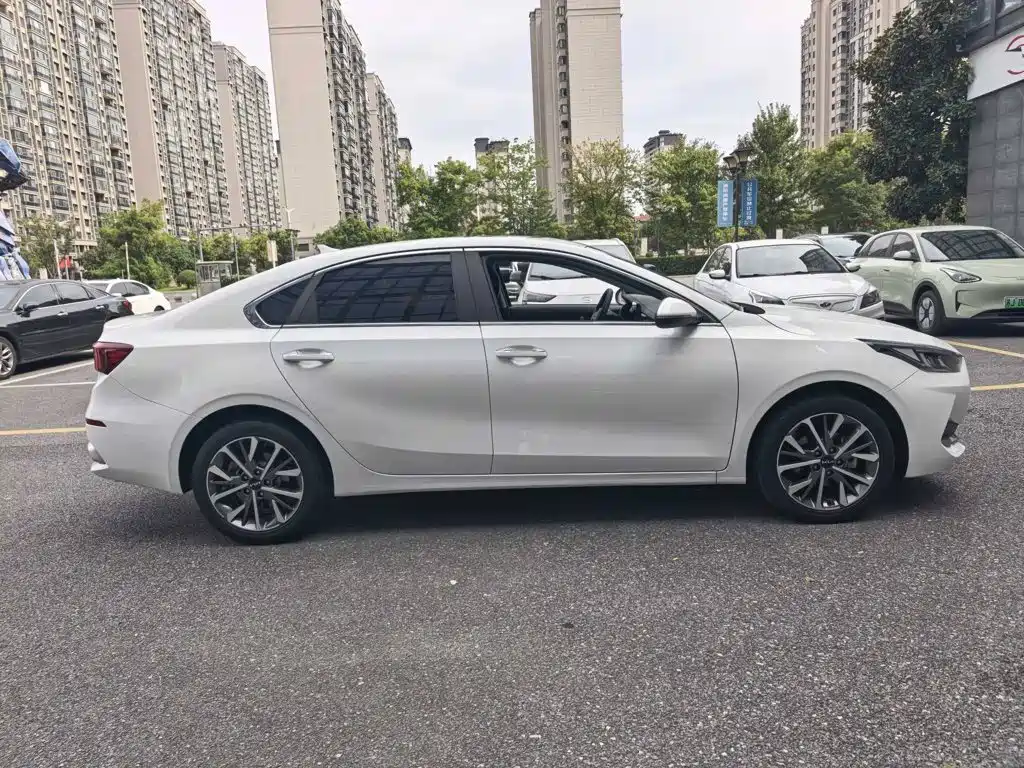Kia K3 — миниатюра 4