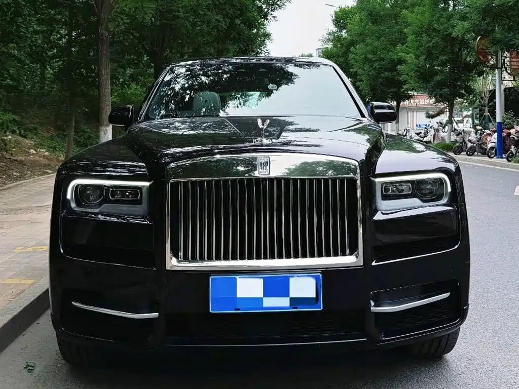 Rolls-Royce Cullinan 2018 мест
