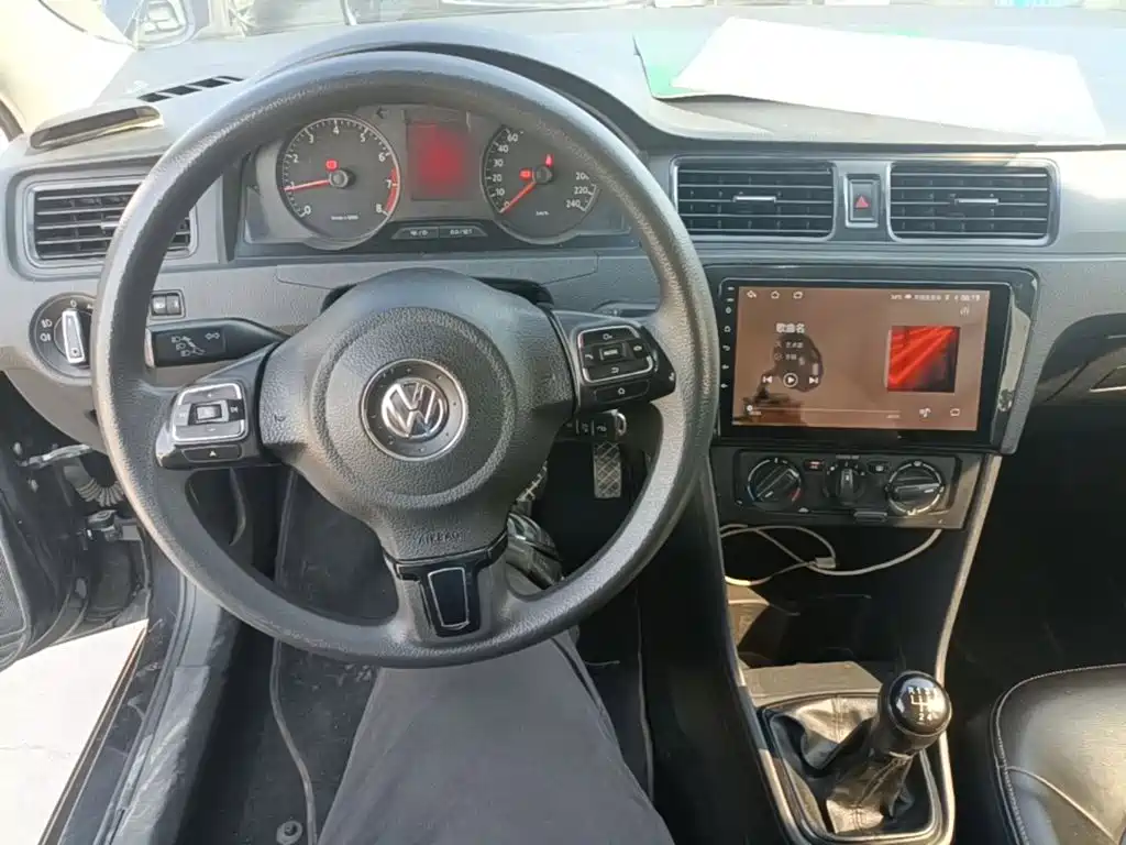 Volkswagen Santana — миниатюра 10