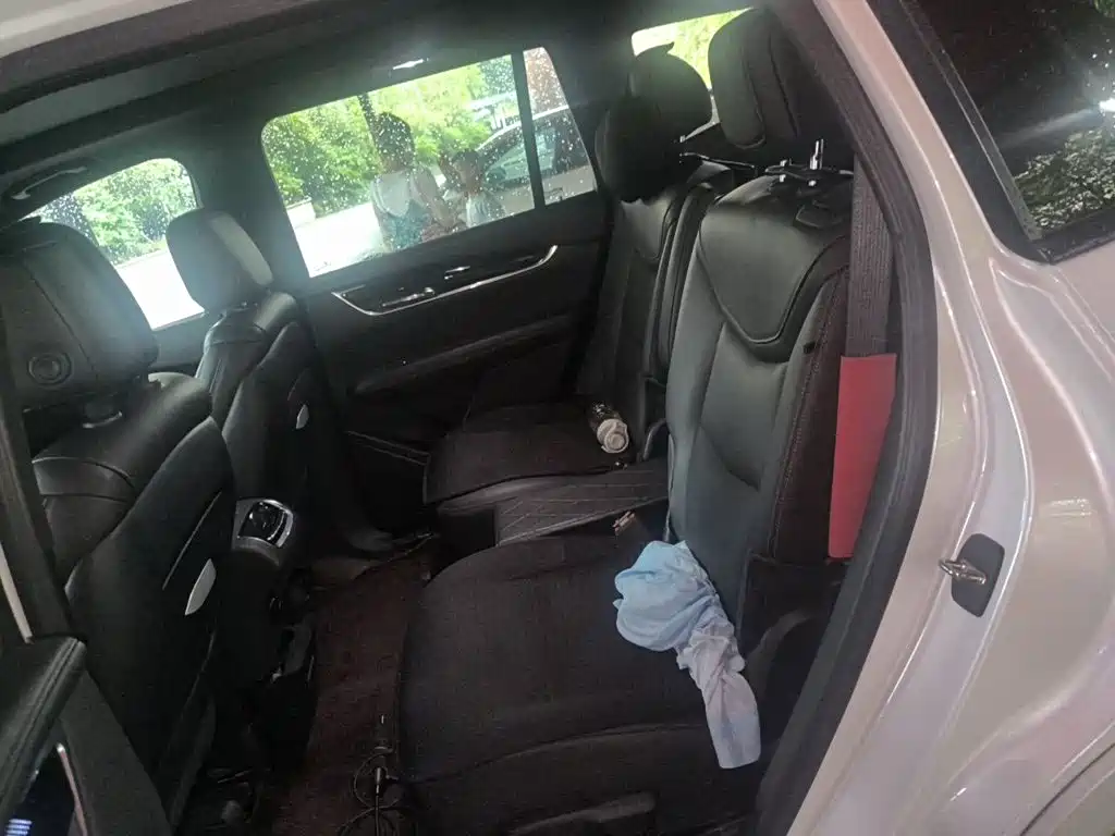 Cadillac XT6 — миниатюра 18