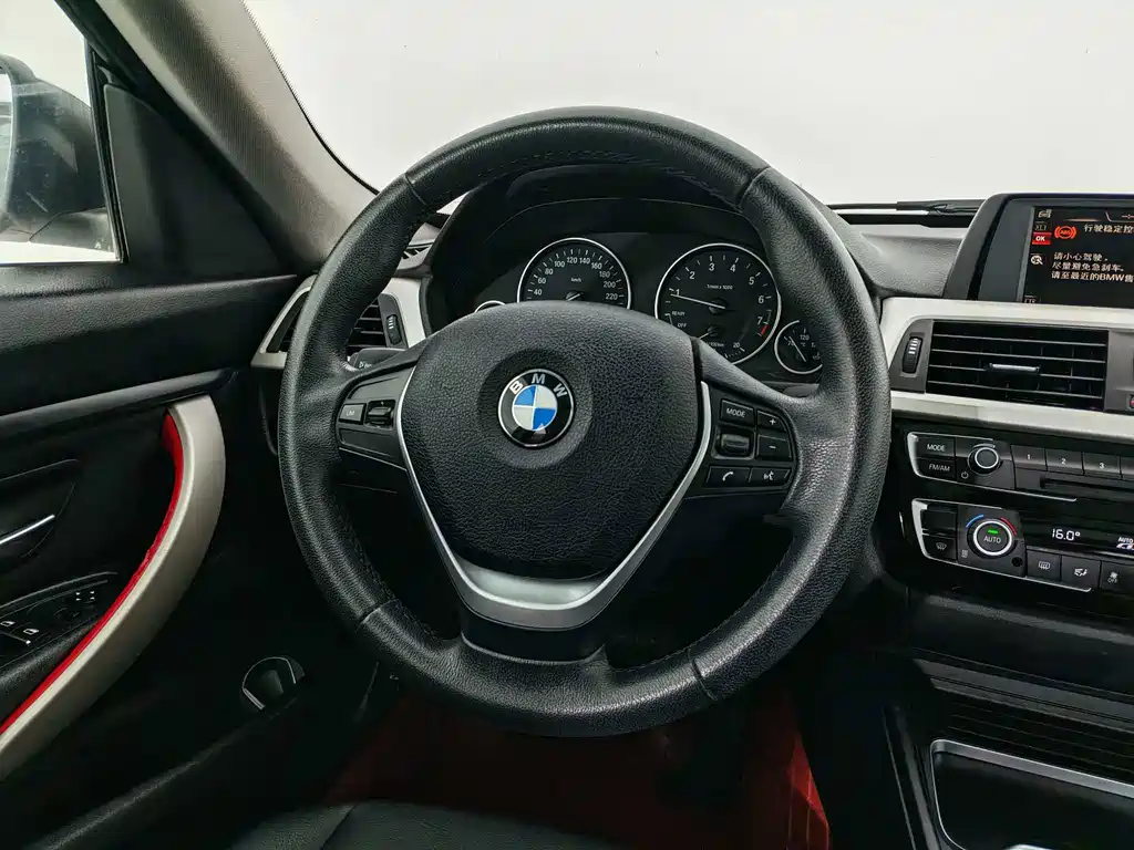 BMW 3 Series GT — миниатюра 12