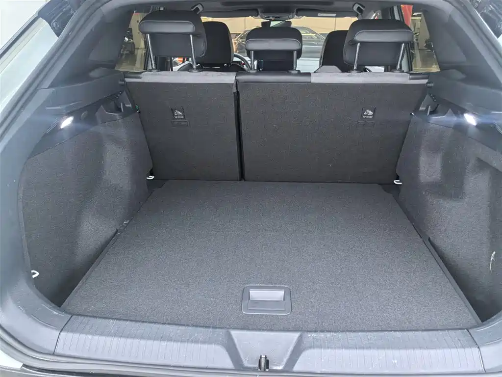 VOLKSWAGEN ID.4 CROZZ