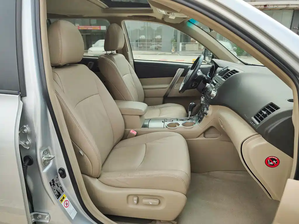 Toyota Highlander — миниатюра 11