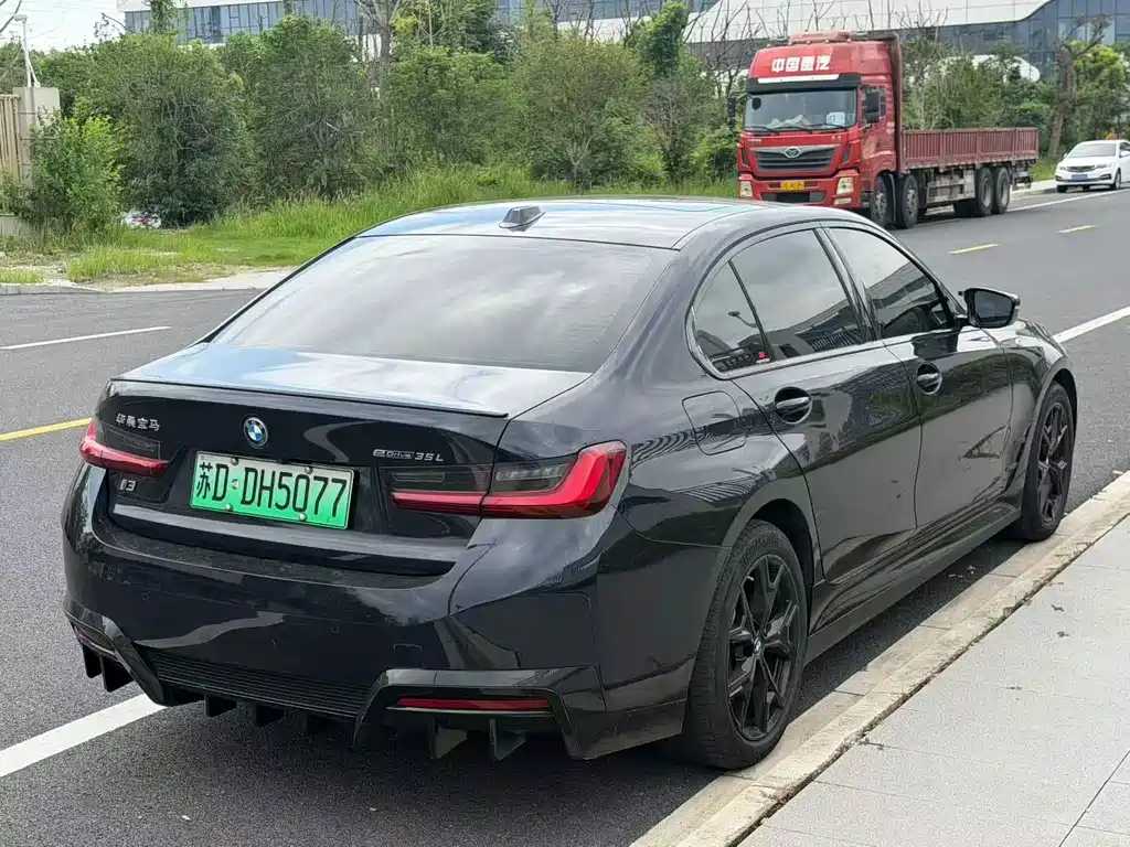 BMW i3 — миниатюра 7