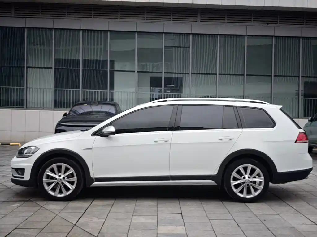 Volkswagen Golf (Import) — миниатюра 3