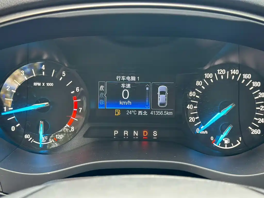 Ford Mondeo — миниатюра 6