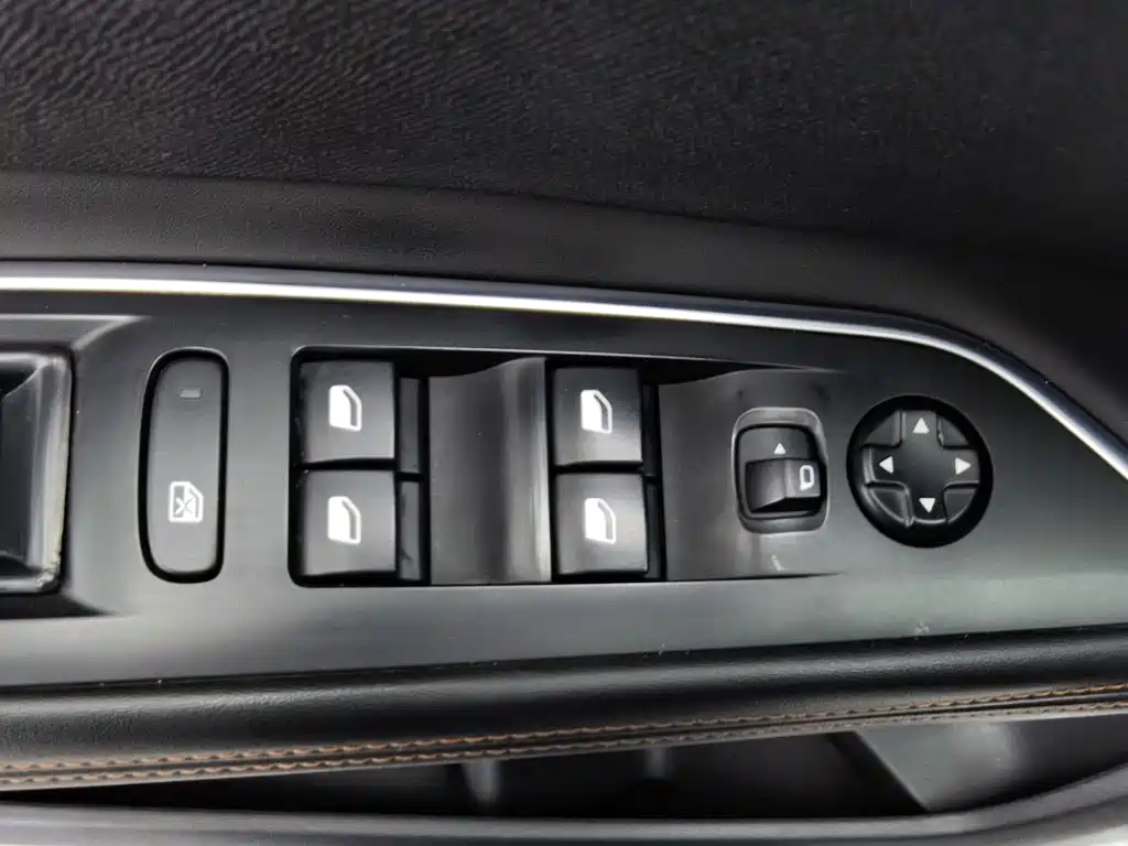 Peugeot 4008 — миниатюра 9