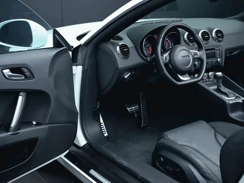 Audi TT TT Roadster 45 TFSI, фото 8