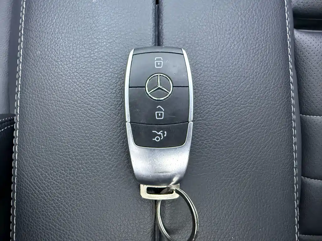 Mercedes-Benz C-Class — миниатюра 21