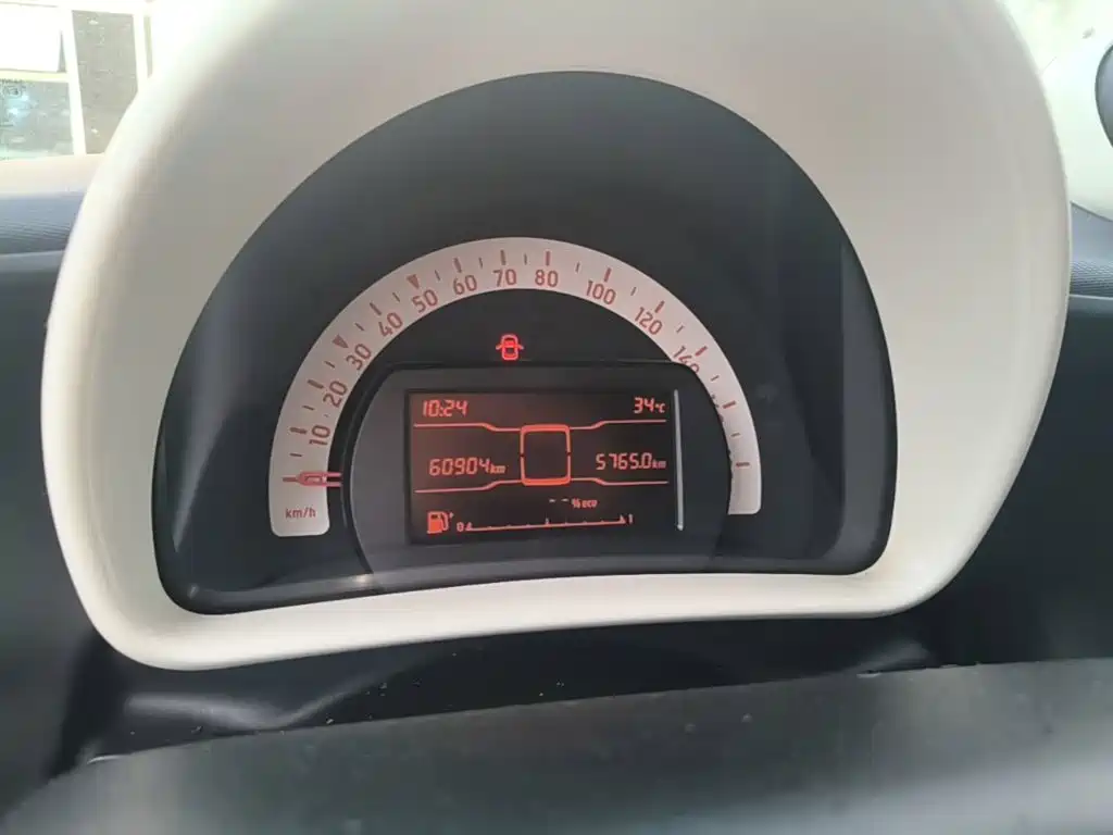 smart Smart Fortwo — миниатюра 12
