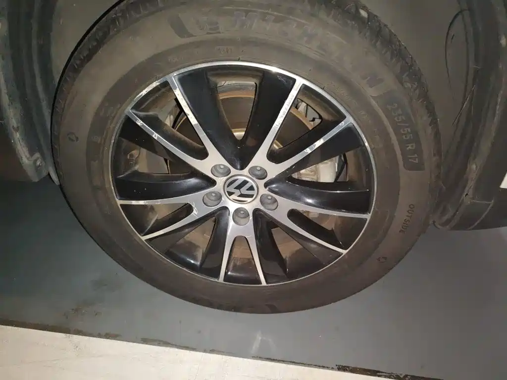 Volkswagen Tiguan — миниатюра 24