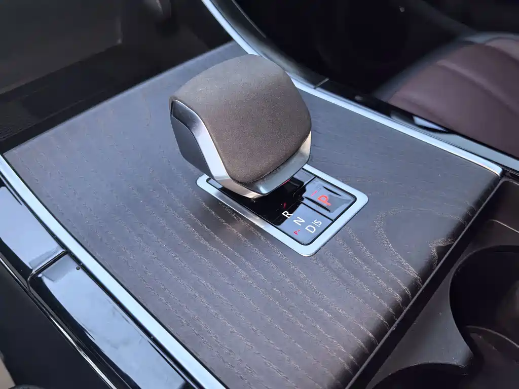 Land Rover Evoque — миниатюра 16