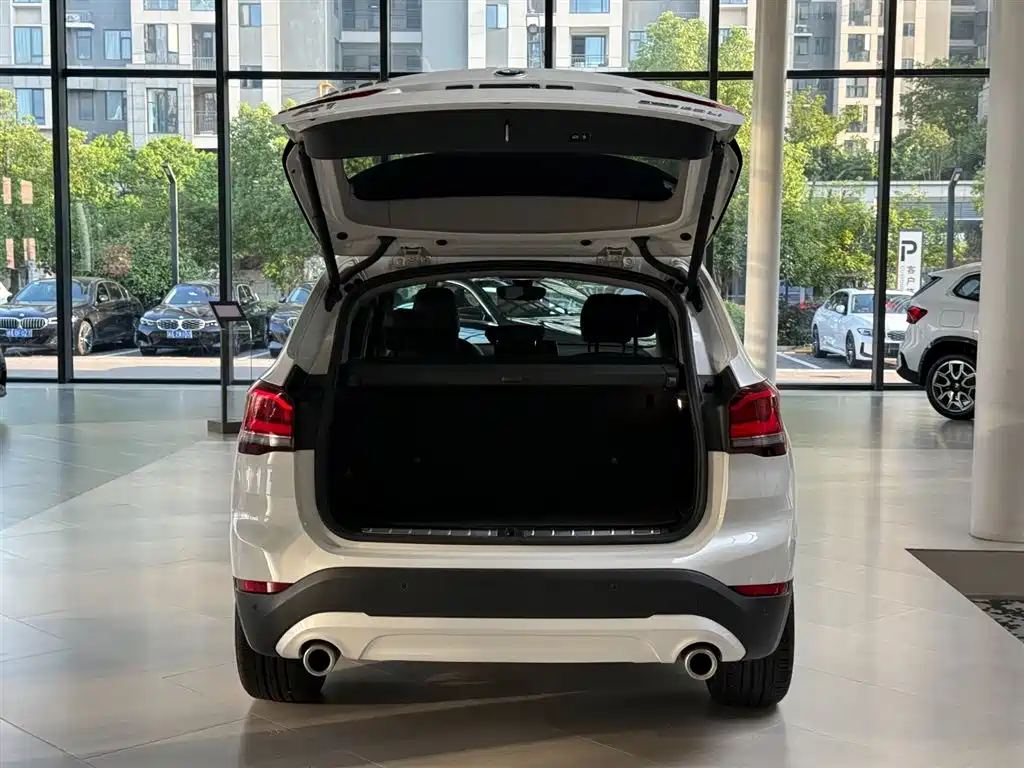 BMW X1 — миниатюра 15