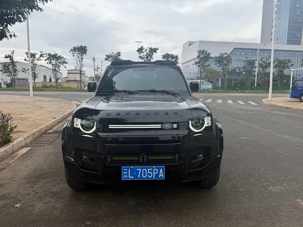 Land Rover Defender — миниатюра 2