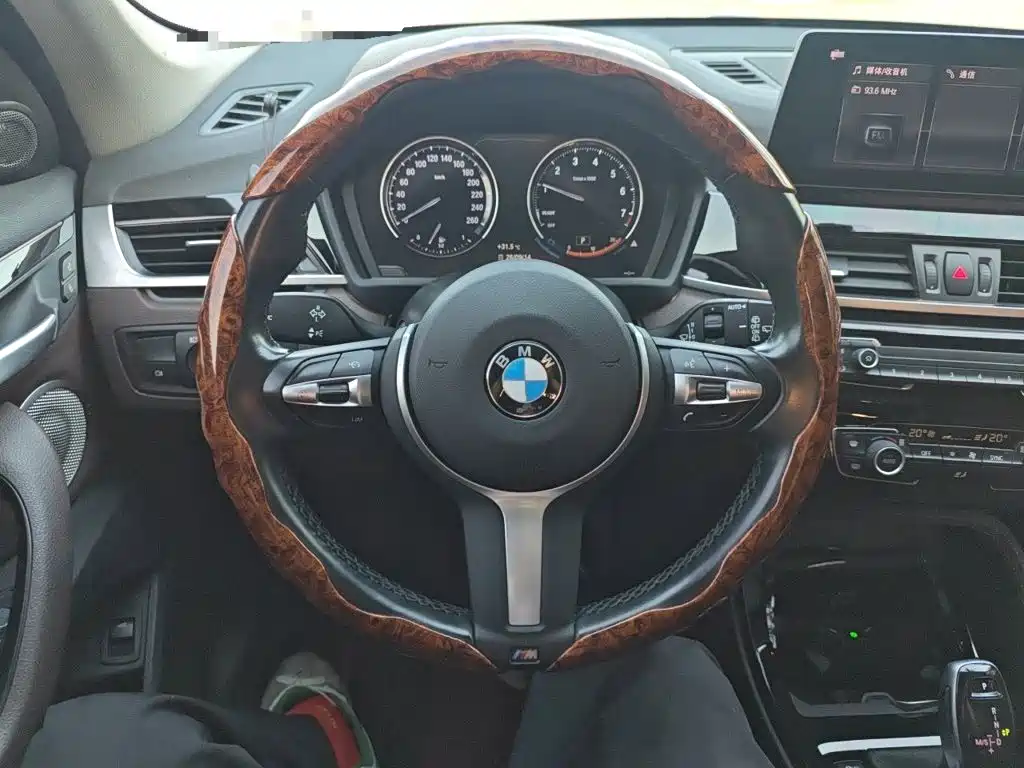 BMW X1 — миниатюра 6