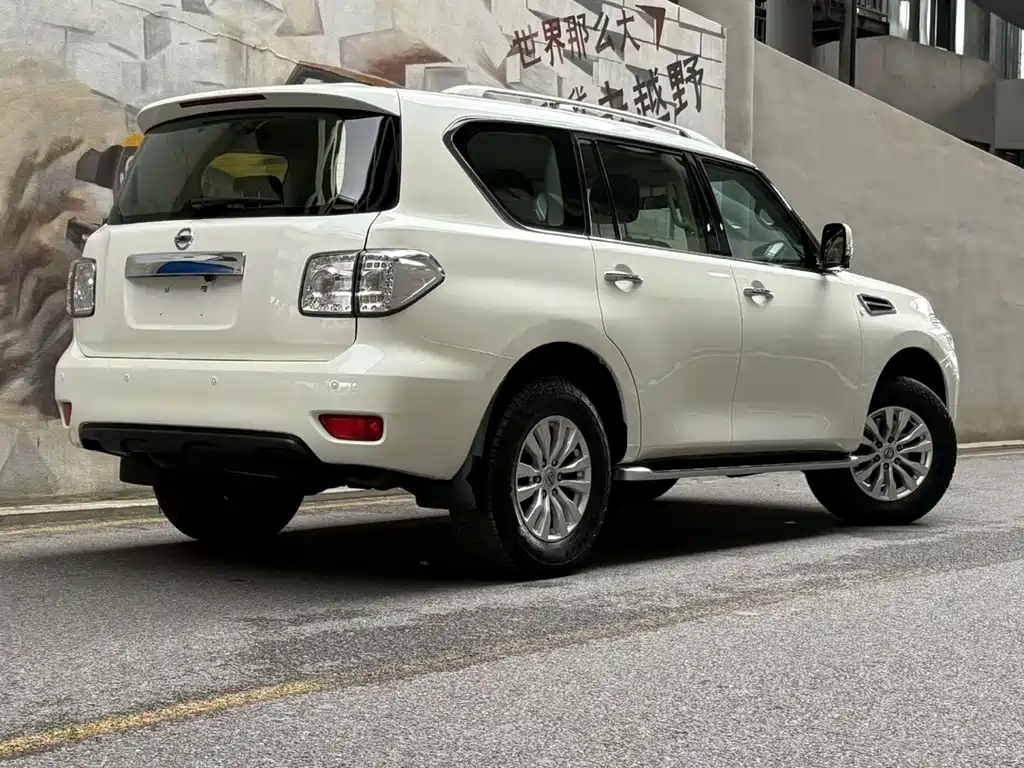 Nissan Patrol — миниатюра 2