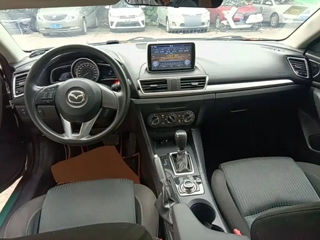 Mazda 3 Axela — миниатюра 10