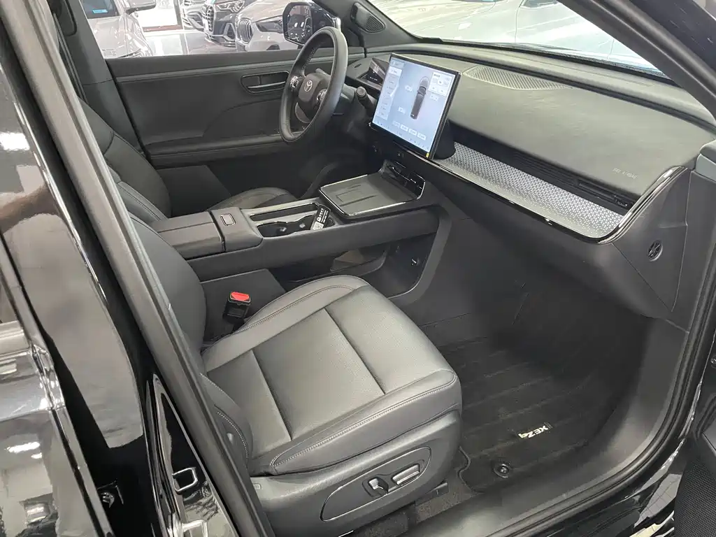 Toyota bZ3X — миниатюра 7