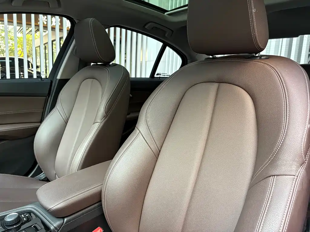 BMW 1 Series — миниатюра 10