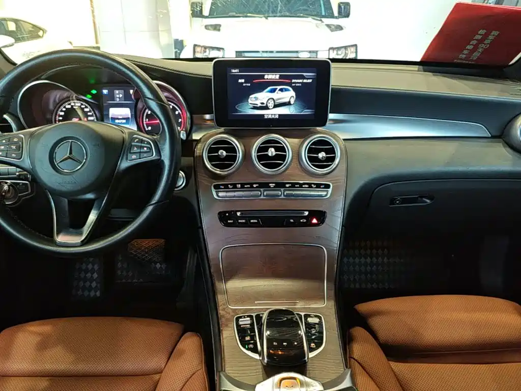 Mercedes-Benz GLC — миниатюра 13