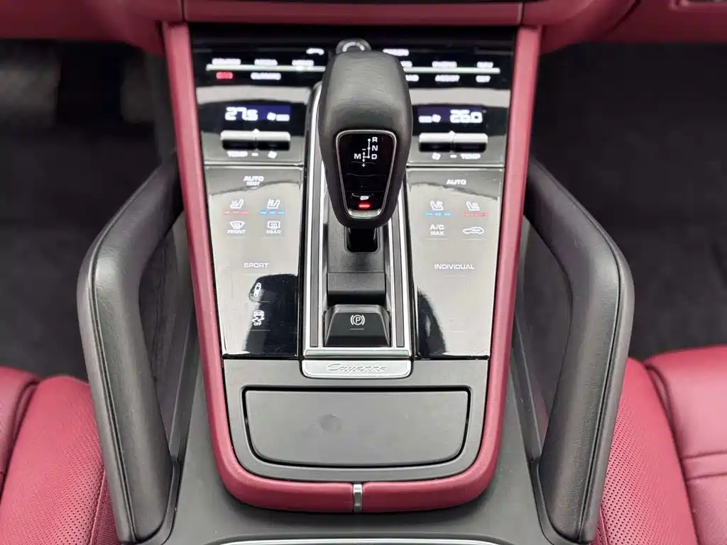 Porsche Cayenne — миниатюра 23