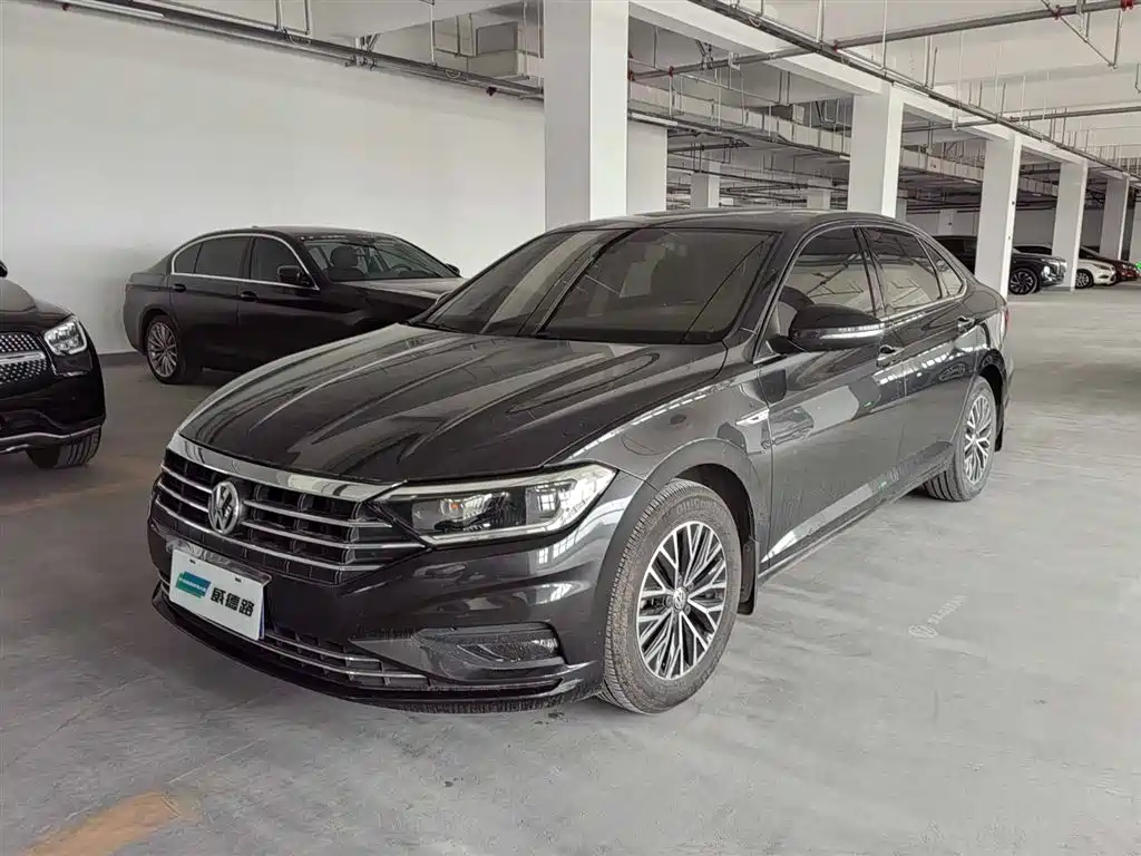 Volkswagen Sagitar 2020