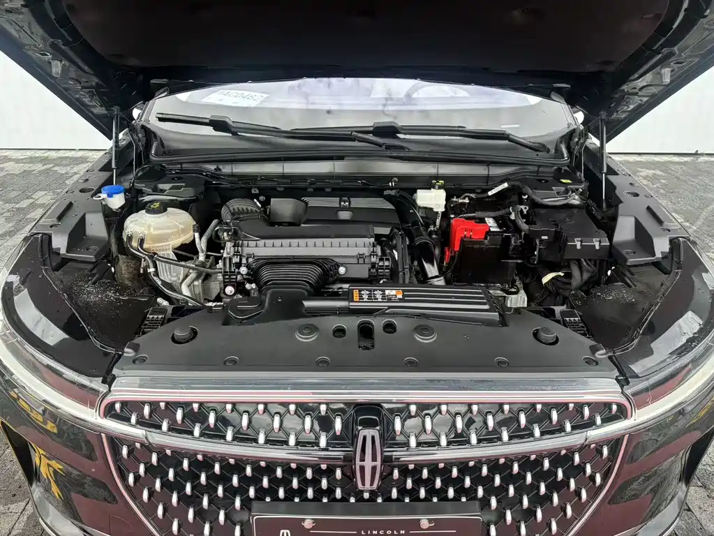 Lincoln Nautilus 2023 2.0T