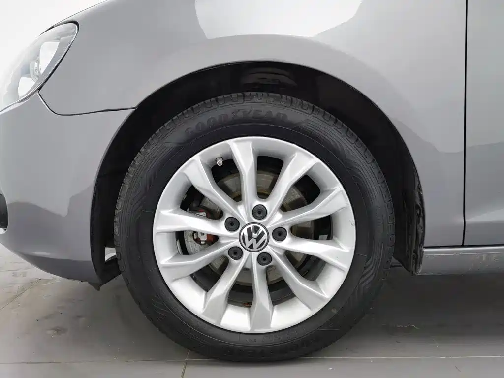 Volkswagen Golf — миниатюра 17