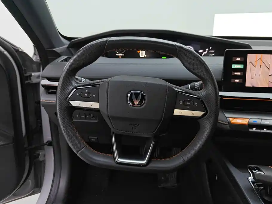 Changan UNI-V iDD — миниатюра 15