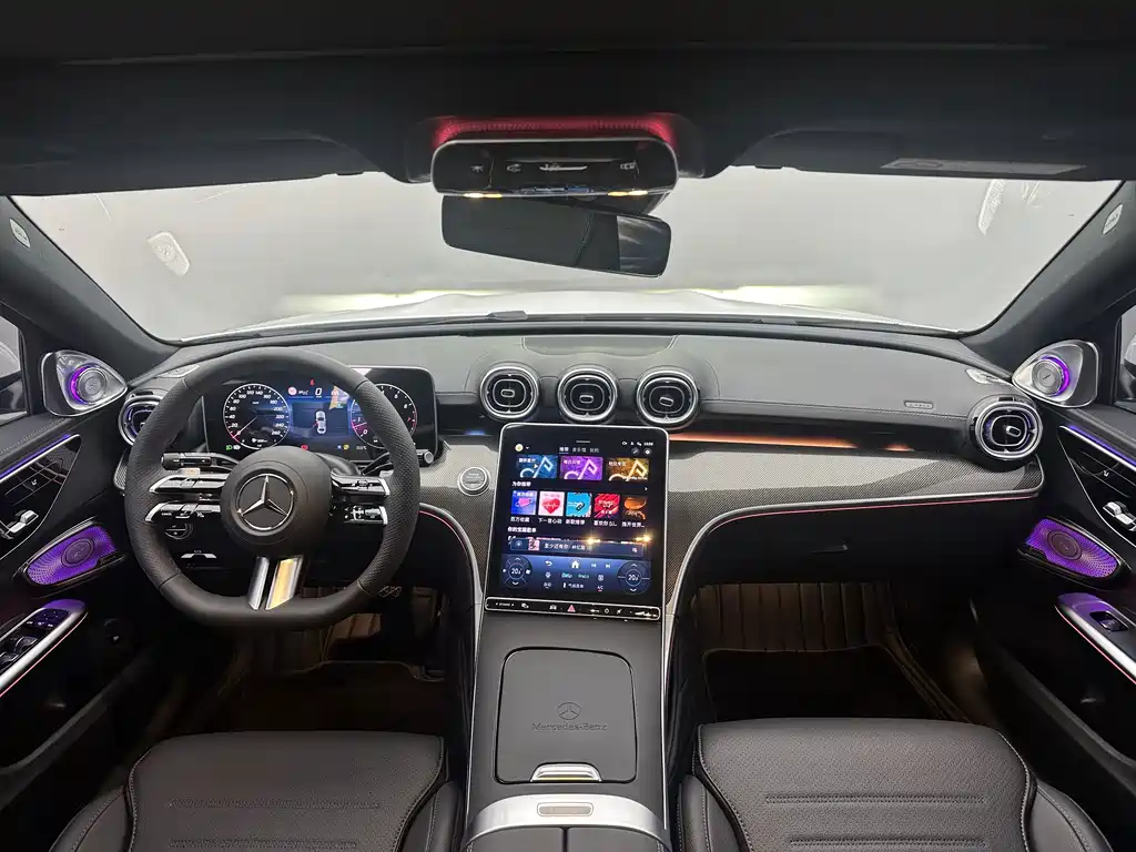 Mercedes-Benz C-Class — миниатюра 13