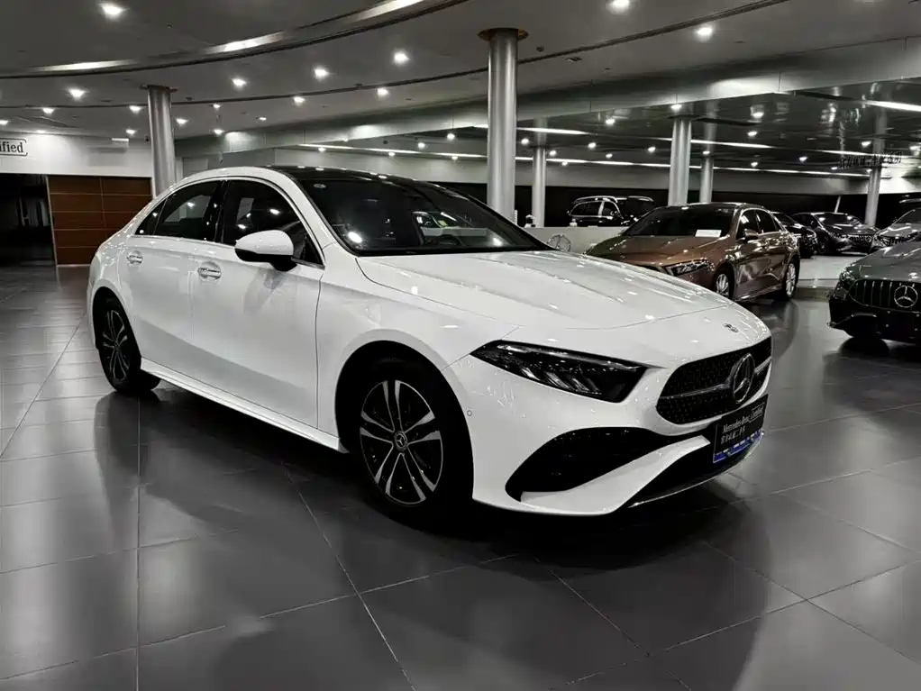 Mercedes-Benz A-Class — миниатюра 6