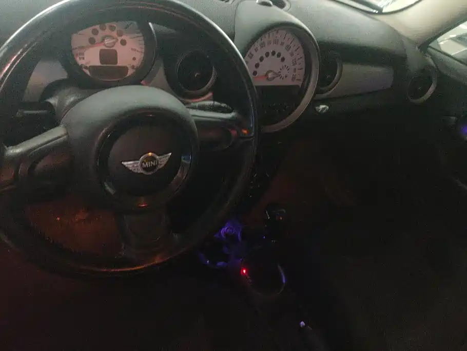 MINI Mini Clubman — миниатюра 11