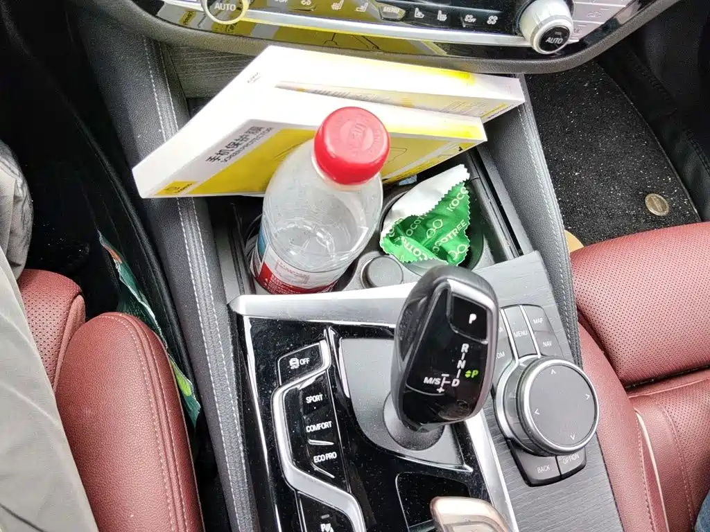 BMW 5 Series — миниатюра 7