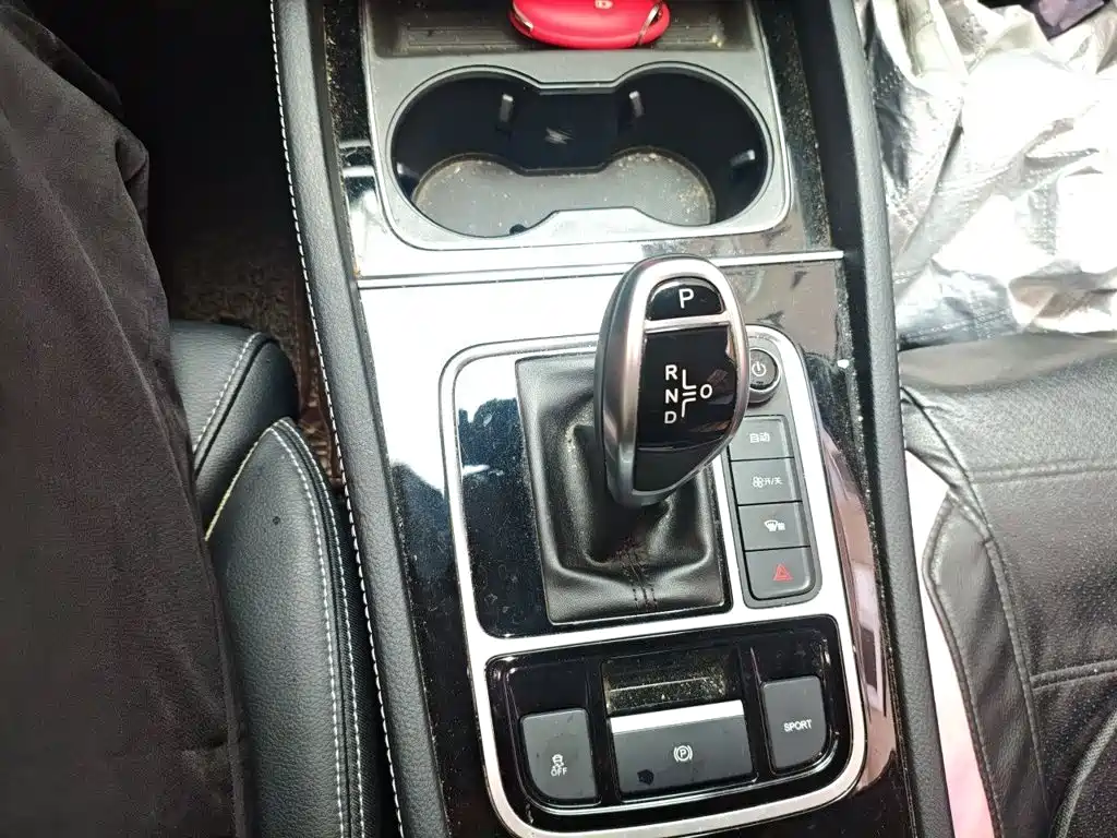 BYD MAX — миниатюра 7