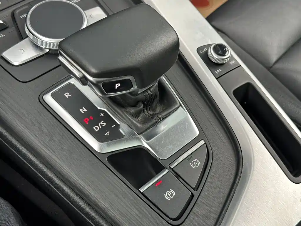 Audi A4L — миниатюра 13