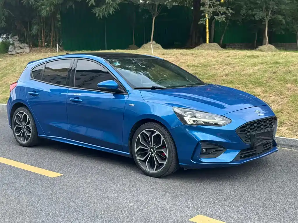 Купить Ford Focus