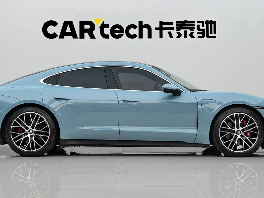Porsche Taycan — миниатюра 7
