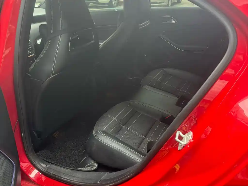 Mercedes-Benz A-Class (Import) — миниатюра 7